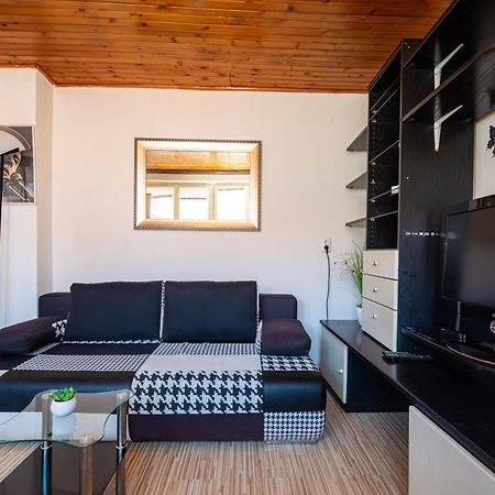 Apartamento Timeless Antique Old Town With Terrace Zadar Exterior foto