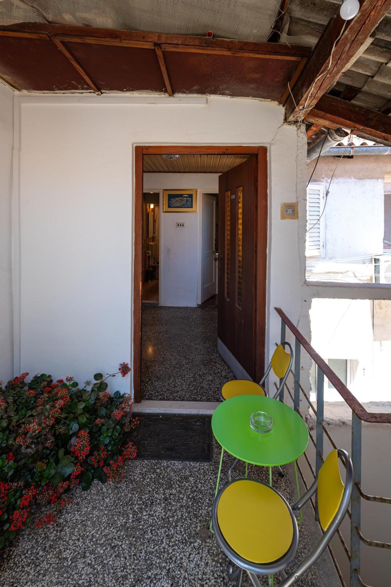 Apartamento Timeless Antique Old Town With Terrace Zadar Exterior foto